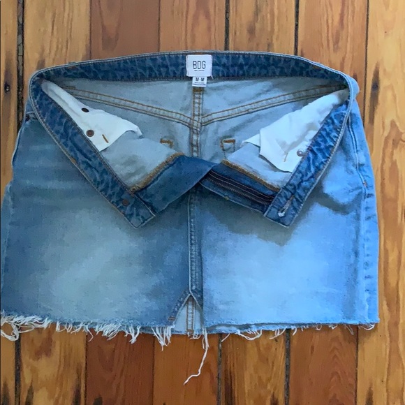 Urban Outfitters light wash denim skirt - Picture 4 of 4